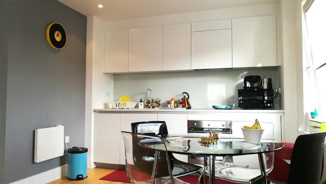 Bright & Spacious Double Bedroom With Ensuite And Concierge! Paid Parking Available London Luaran gambar